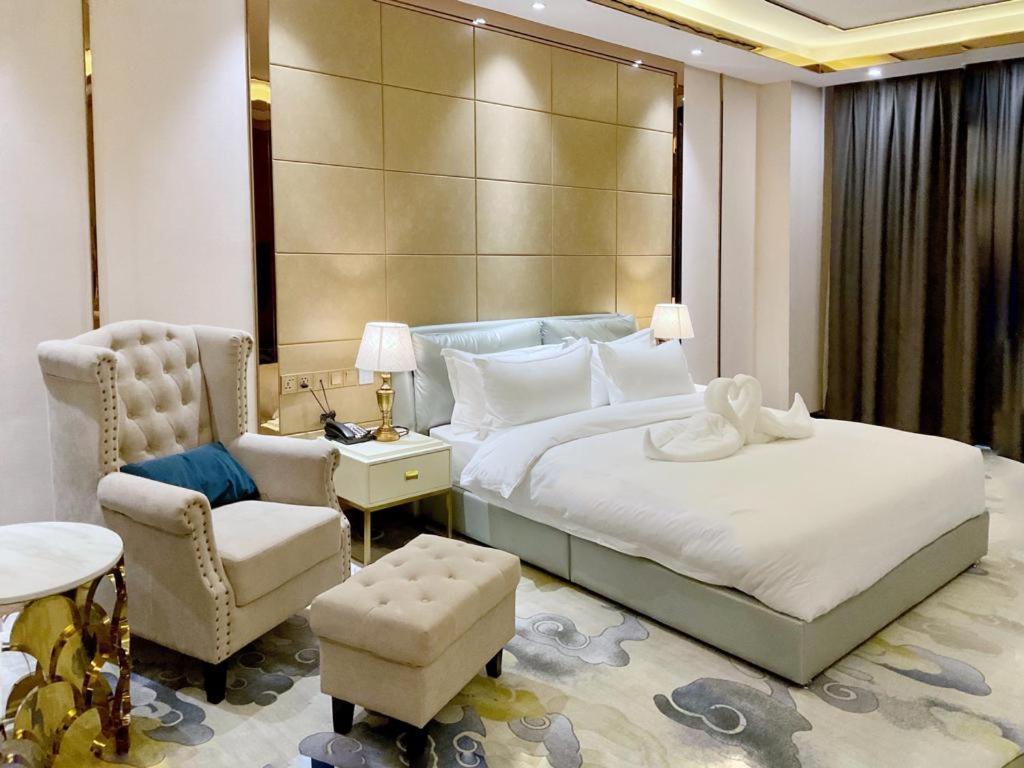 St Hotel Wattay Airport 万象 外观 照片