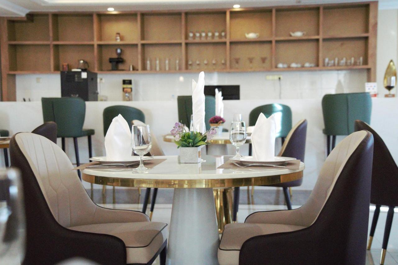 St Hotel Wattay Airport 万象 外观 照片