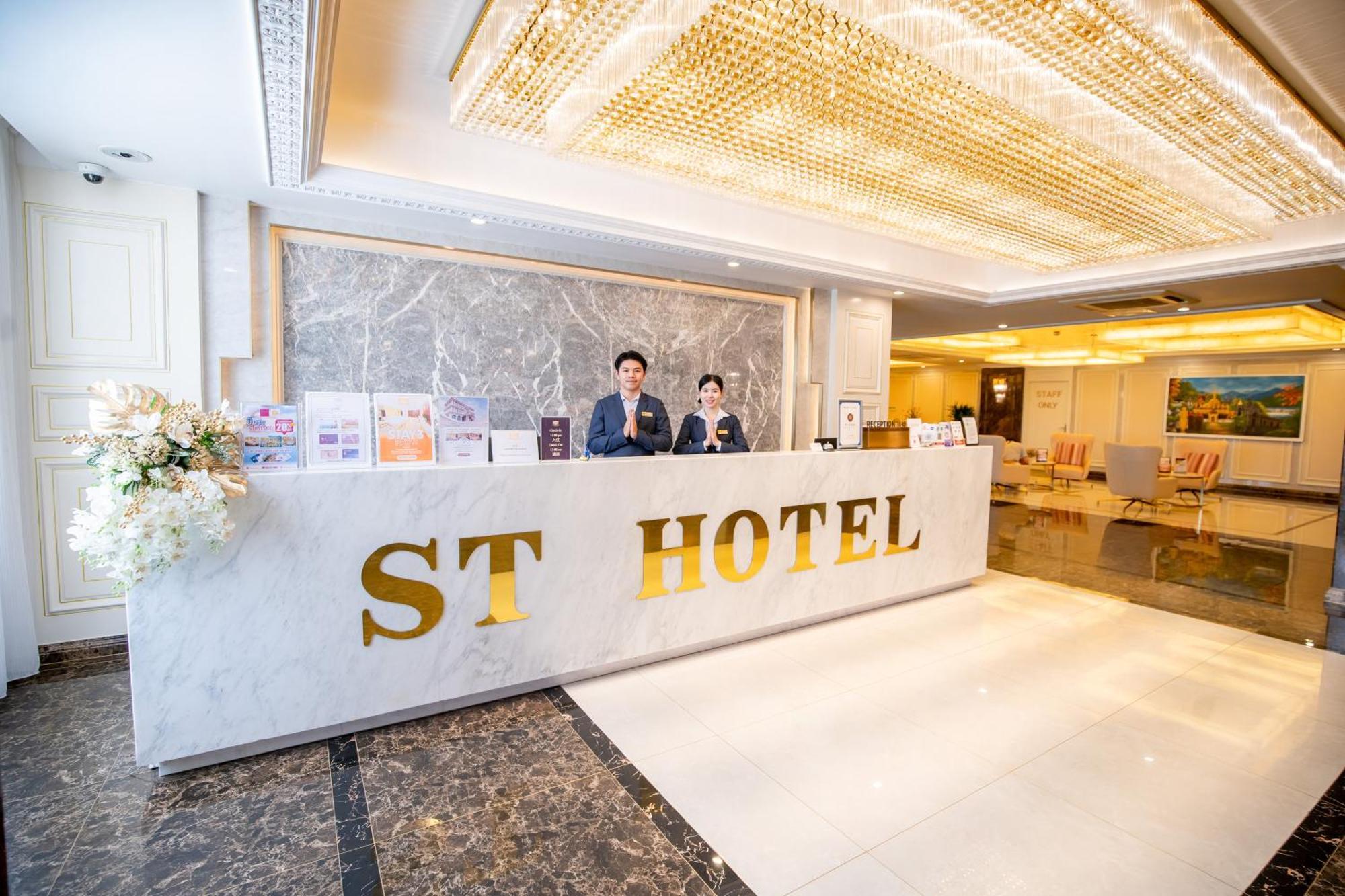 St Hotel Wattay Airport 万象 外观 照片