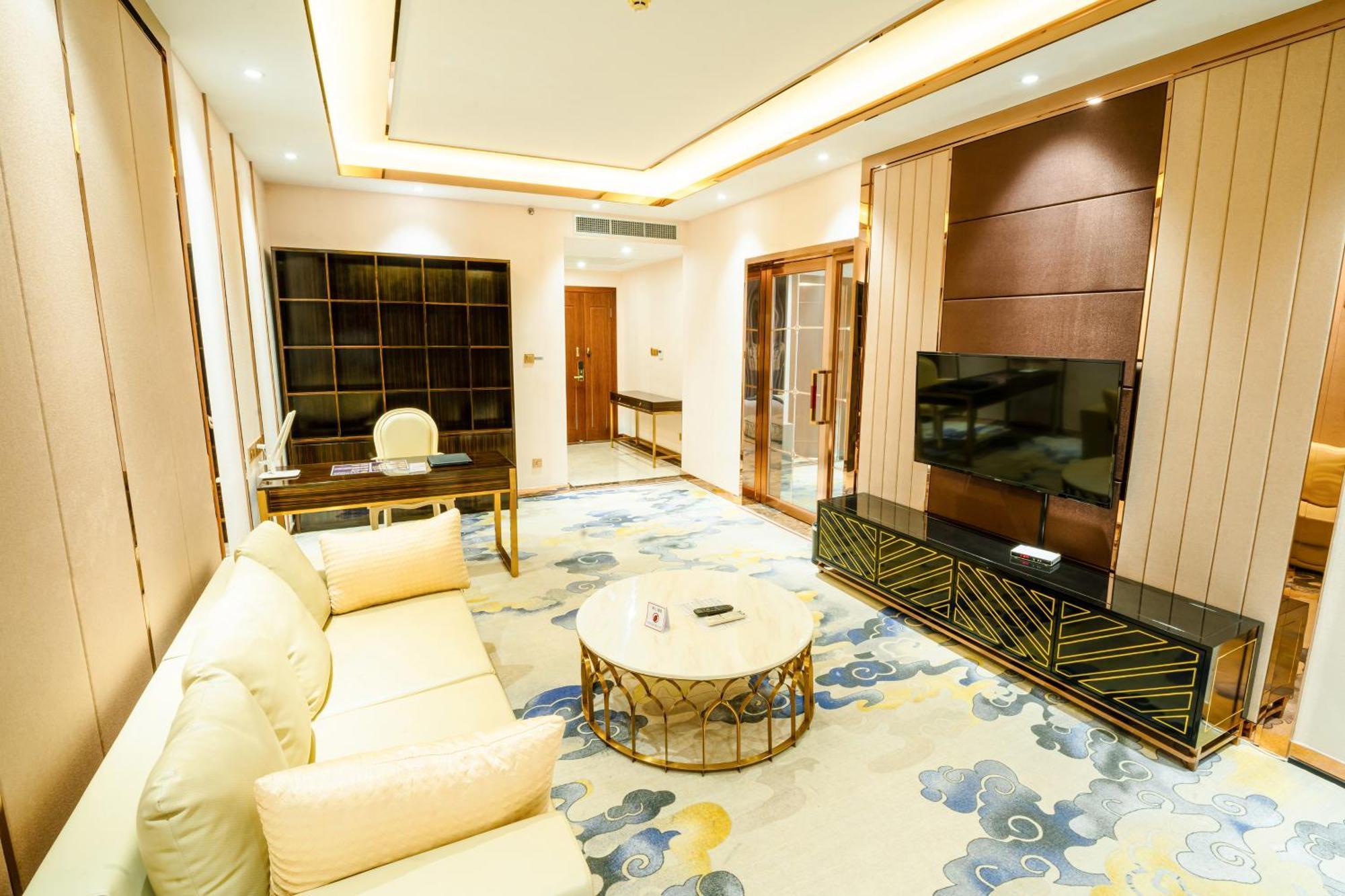 St Hotel Wattay Airport 万象 外观 照片