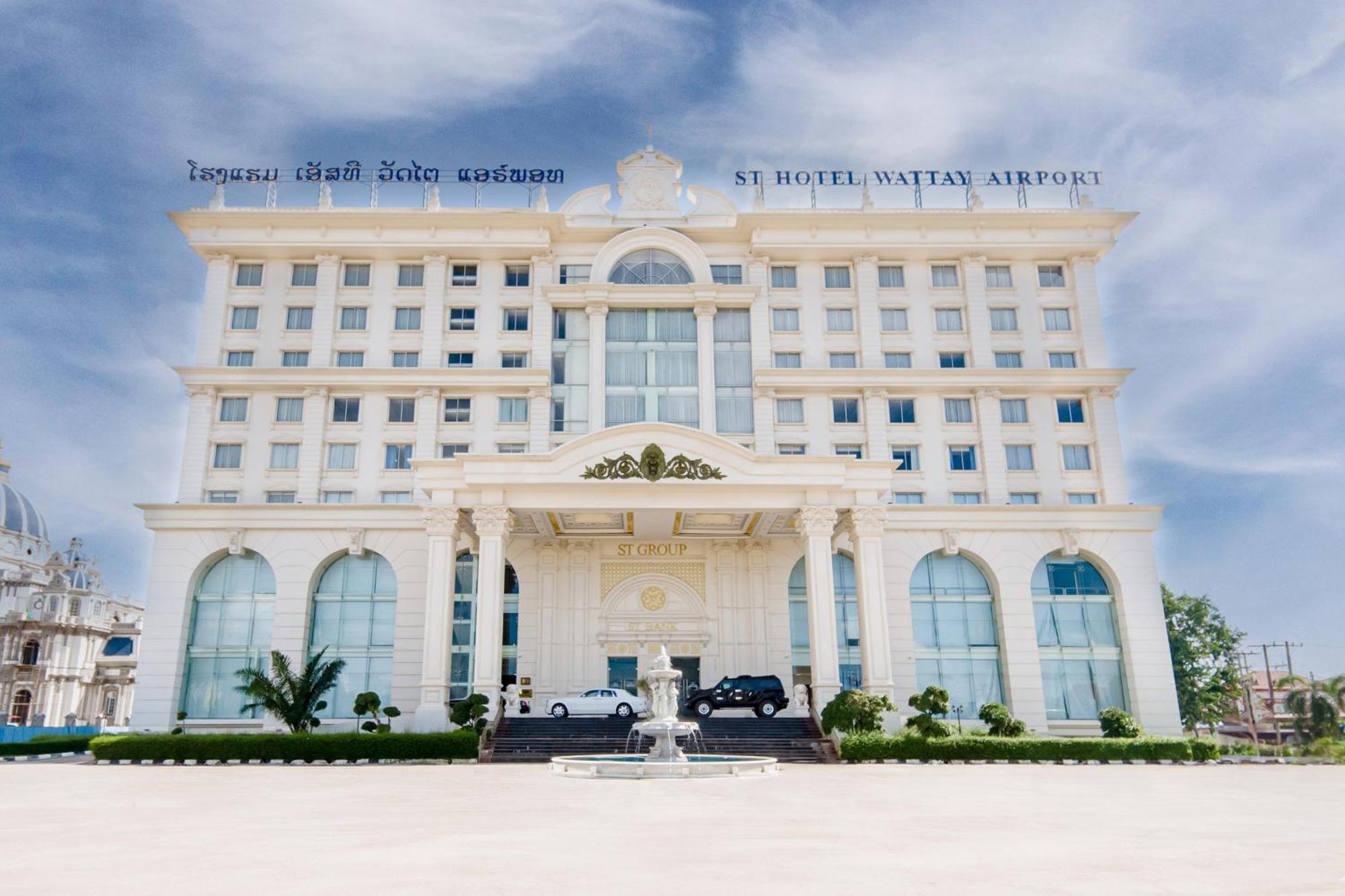 St Hotel Wattay Airport 万象 外观 照片